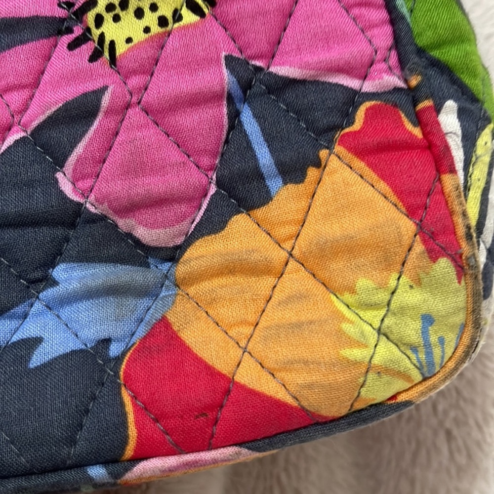 ๐ PRICE DROP ๐Vera Bradley Floral Women's Bag - Picture 11 of 16